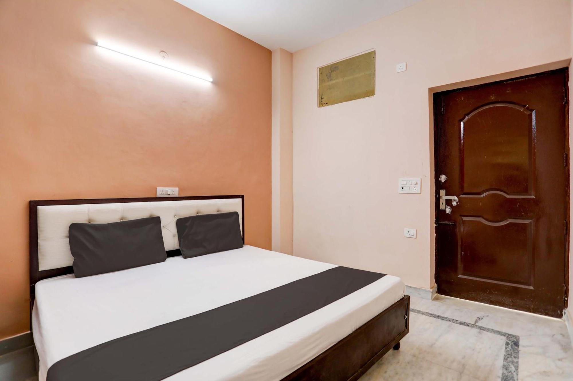 Hotel O Tilak Hotel 24 Sector 27 Near By Vinayak Hospital Gali No-6 Noida Eksteriør billede