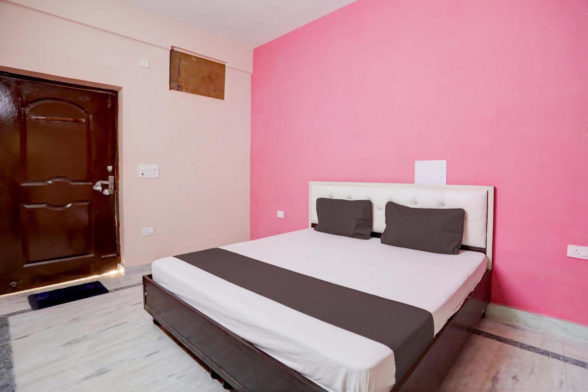Hotel O Tilak Hotel 24 Sector 27 Near By Vinayak Hospital Gali No-6 Noida Eksteriør billede