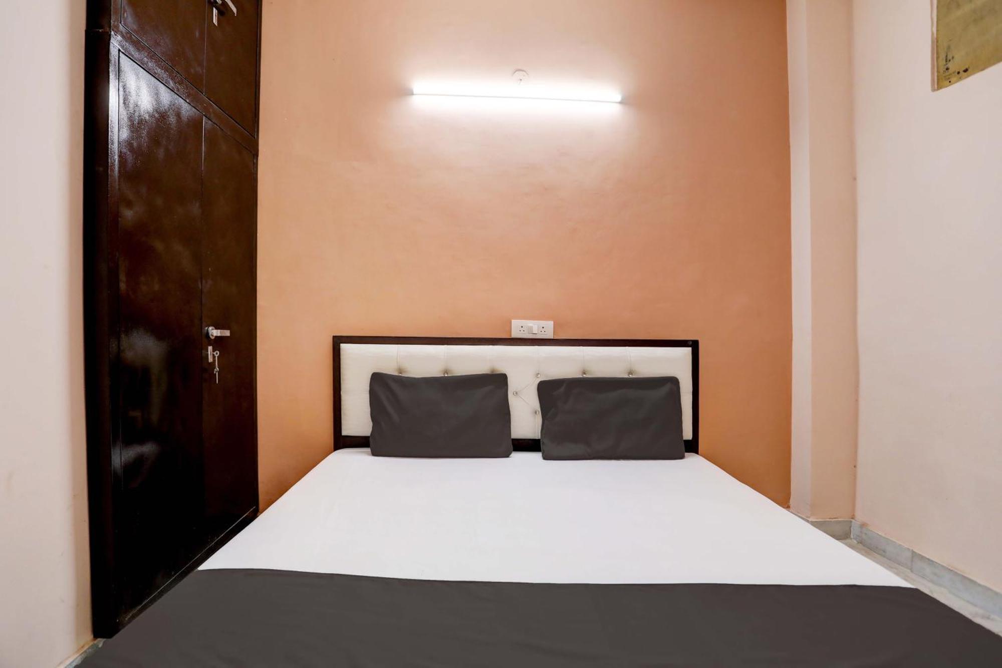 Hotel O Tilak Hotel 24 Sector 27 Near By Vinayak Hospital Gali No-6 Noida Eksteriør billede