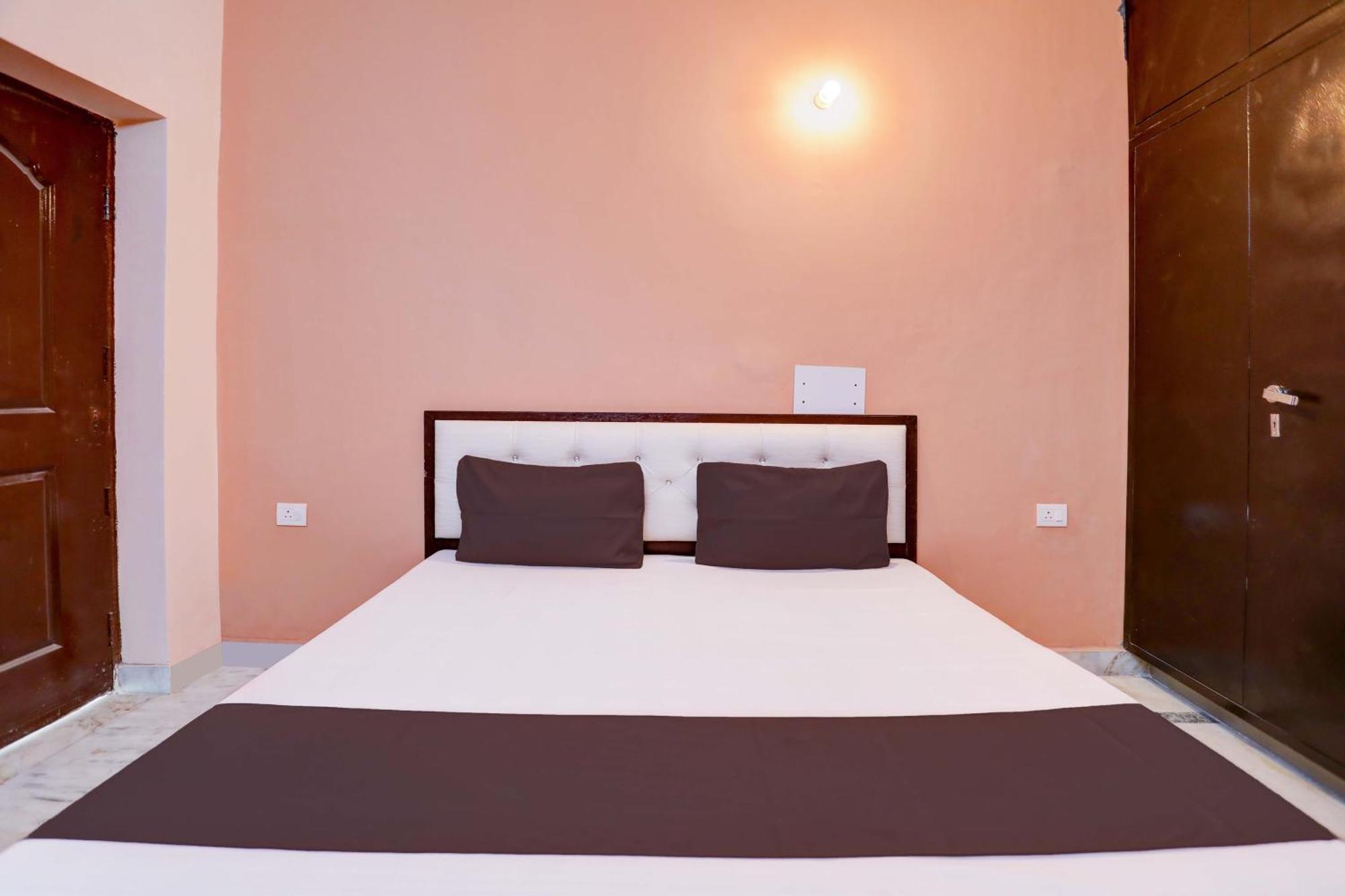 Hotel O Tilak Hotel 24 Sector 27 Near By Vinayak Hospital Gali No-6 Noida Eksteriør billede