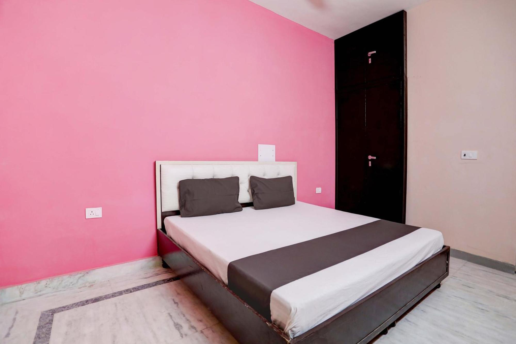 Hotel O Tilak Hotel 24 Sector 27 Near By Vinayak Hospital Gali No-6 Noida Eksteriør billede